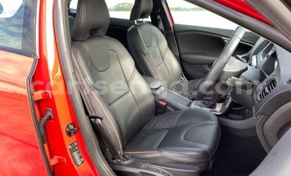 Nunua Ilio tumika Volvo V40 Cross Country Red Gari ndani ya Big Bend nchini Wilaya ya Lubombo Nunua Ilio tumika Volvo V40 Cross Country Red Gari ndani ya Big Bend nchini Wilaya ya Lubombo