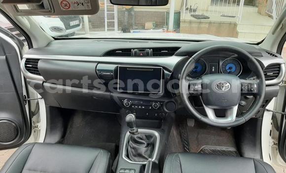 Acheter Occasion Voiture Toyota Hilux Blanc à Big Bend, Lubombo District Acheter Occasion Voiture Toyota Hilux Blanc à Big Bend, Lubombo District