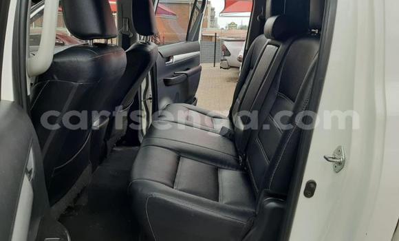 Acheter Occasion Voiture Toyota Hilux Blanc à Big Bend, Lubombo District Acheter Occasion Voiture Toyota Hilux Blanc à Big Bend, Lubombo District