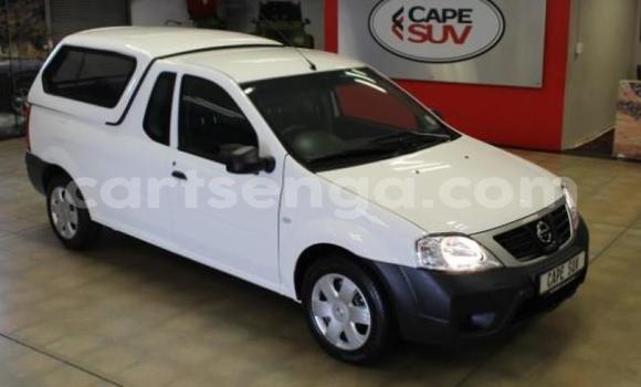 Buy Used Nissan NP 300 White Car in Mbabane in Manzini Buy Used Nissan NP 300 White Car in Mbabane in Manzini
