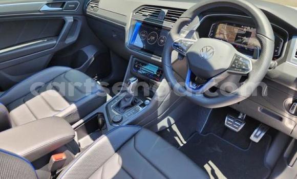 Buy Used Volkswagen Amarok White Car in Mbabane in Manzini Buy Used Volkswagen Amarok White Car in Mbabane in Manzini