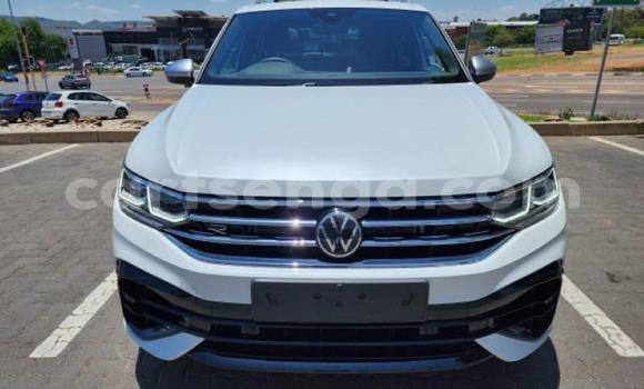 Buy Used Volkswagen Amarok White Car in Mbabane in Manzini Buy Used Volkswagen Amarok White Car in Mbabane in Manzini