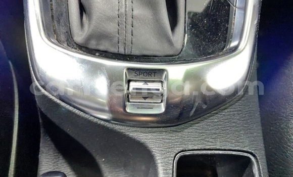 Nunua Ilio tumika Mazda 2 White Gari ndani ya Lobamba nchini Manzini Nunua Ilio tumika Mazda 2 White Gari ndani ya Lobamba nchini Manzini