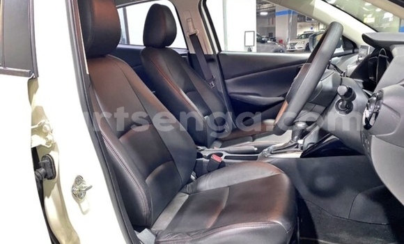 Nunua Ilio tumika Mazda 2 White Gari ndani ya Lobamba nchini Manzini Nunua Ilio tumika Mazda 2 White Gari ndani ya Lobamba nchini Manzini