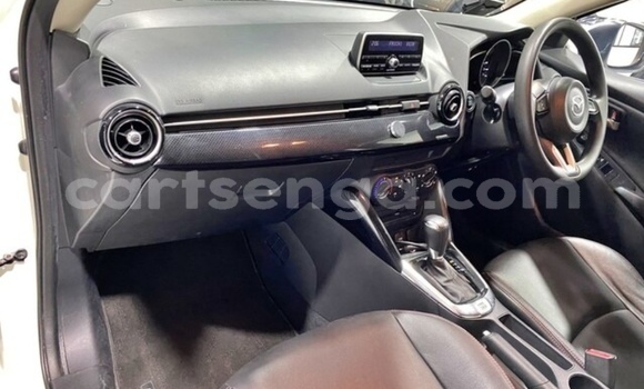 Nunua Ilio tumika Mazda 2 White Gari ndani ya Lobamba nchini Manzini Nunua Ilio tumika Mazda 2 White Gari ndani ya Lobamba nchini Manzini