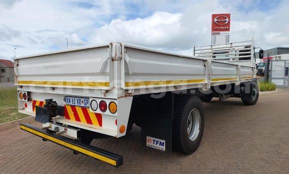 Buy Used Hino 300 Series White Truck in Mbabane in Manzini Buy Used Hino 300 Series White Truck in Mbabane in Manzini