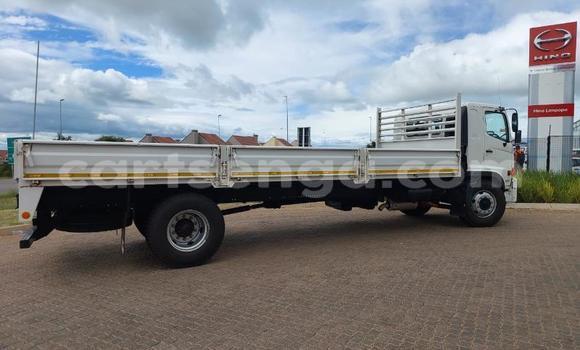 Buy Used Hino 300 Series White Truck in Mbabane in Manzini Buy Used Hino 300 Series White Truck in Mbabane in Manzini