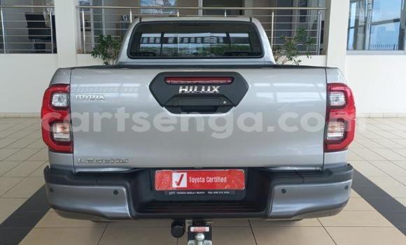 Buy Used Toyota Hilux Silver Car in Mbabane in Manzini Buy Used Toyota Hilux Silver Car in Mbabane in Manzini