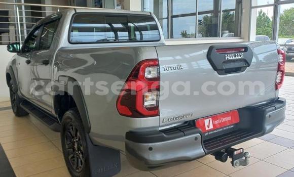 Buy Used Toyota Hilux Silver Car in Mbabane in Manzini Buy Used Toyota Hilux Silver Car in Mbabane in Manzini