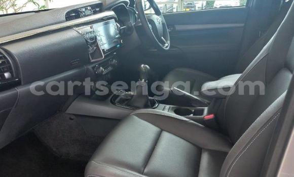 Buy Used Toyota Hilux Silver Car in Mbabane in Manzini Buy Used Toyota Hilux Silver Car in Mbabane in Manzini
