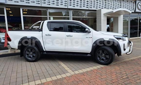 Acheter Occasion Voiture Toyota Hilux Blanc à Mbabane, Manzini Acheter Occasion Voiture Toyota Hilux Blanc à Mbabane, Manzini