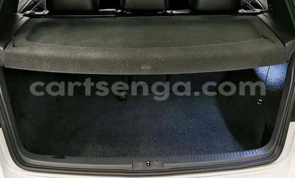 Nunua Ilio tumika Volkswagen Golf GTI White Gari ndani ya Manzini nchini Manzini Nunua Ilio tumika Volkswagen Golf GTI White Gari ndani ya Manzini nchini Manzini