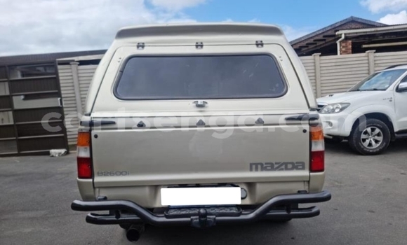 Nunua Ilio tumika Mazda B–series Silver Gari ndani ya Big Bend nchini Lubombo Nunua Ilio tumika Mazda B–series Silver Gari ndani ya Big Bend nchini Lubombo