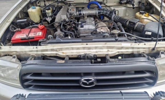 Nunua Ilio tumika Mazda B–series Silver Gari ndani ya Big Bend nchini Lubombo Nunua Ilio tumika Mazda B–series Silver Gari ndani ya Big Bend nchini Lubombo