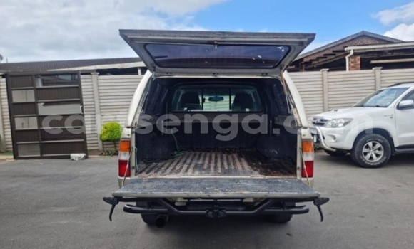 Nunua Ilio tumika Mazda B–series Silver Gari ndani ya Big Bend nchini Lubombo Nunua Ilio tumika Mazda B–series Silver Gari ndani ya Big Bend nchini Lubombo