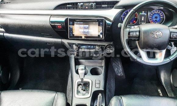 Acheter Occasion Voiture Toyota Hilux Blanc à Mbabane, Manzini Acheter Occasion Voiture Toyota Hilux Blanc à Mbabane, Manzini