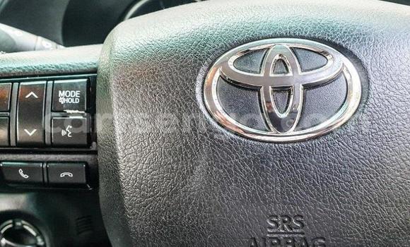 Acheter Occasion Voiture Toyota Hilux Blanc à Mbabane, Manzini Acheter Occasion Voiture Toyota Hilux Blanc à Mbabane, Manzini