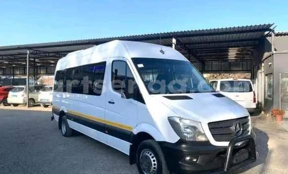 Buy Used Mercedes‒Benz 600 White Car in Manzini in Manzini