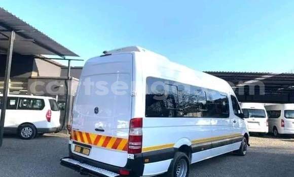 Acheter Occasion Voiture Mercedes‒Benz 600 Blanc à Manzini, Manzini Acheter Occasion Voiture Mercedes‒Benz 600 Blanc à Manzini, Manzini