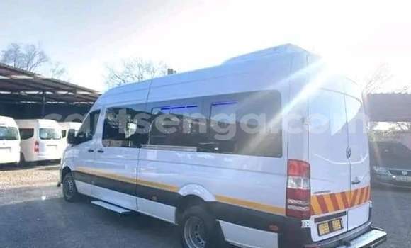 Acheter Occasion Voiture Mercedes‒Benz 600 Blanc à Manzini, Manzini Acheter Occasion Voiture Mercedes‒Benz 600 Blanc à Manzini, Manzini