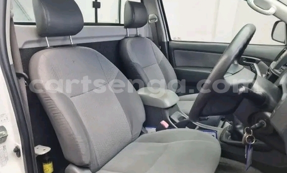 Acheter Occasion Voiture Toyota Hilux Blanc à Manzini, Manzini Acheter Occasion Voiture Toyota Hilux Blanc à Manzini, Manzini