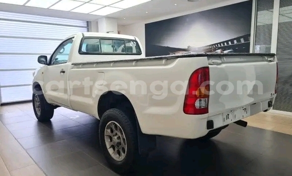 Acheter Occasion Voiture Toyota Hilux Blanc à Manzini, Manzini Acheter Occasion Voiture Toyota Hilux Blanc à Manzini, Manzini