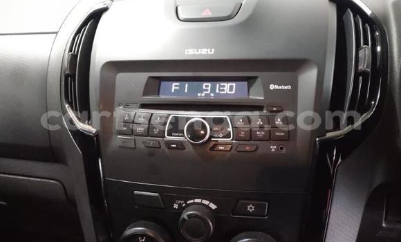 Buy Used Isuzu D–MAX Red Car in Ezulwini in Hhohho Buy Used Isuzu D–MAX Red Car in Ezulwini in Hhohho