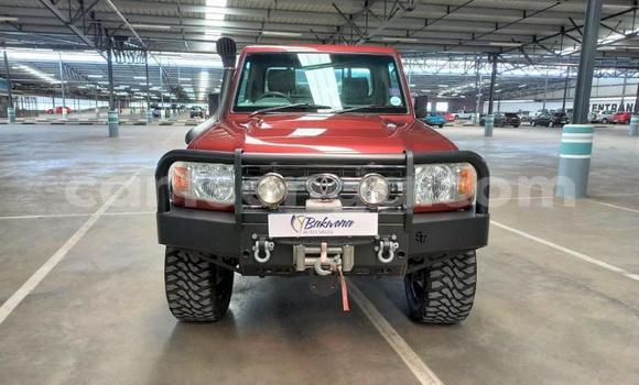 Nunua Ilio tumika Toyota Land Cruiser Red Gari ndani ya Ezulwini nchini Hhohho Nunua Ilio tumika Toyota Land Cruiser Red Gari ndani ya Ezulwini nchini Hhohho