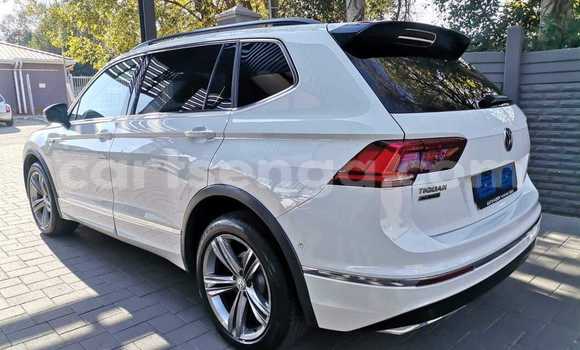 Acheter Occasion Voiture Volkswagen Tiguan Blanc à Ezulwini, Hhohho Acheter Occasion Voiture Volkswagen Tiguan Blanc à Ezulwini, Hhohho