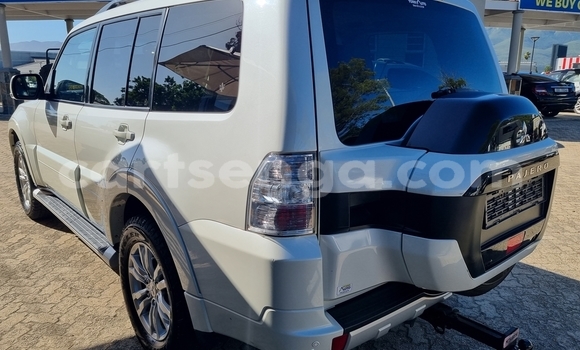 Acheter Occasion Voiture Mitsubishi Pajero Blanc à Mbabane, Manzini Acheter Occasion Voiture Mitsubishi Pajero Blanc à Mbabane, Manzini