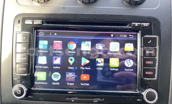 Nunua Ilio tumika Volkswagen Touran Silver Gari ndani ya Manzini nchini Manzini Nunua Ilio tumika Volkswagen Touran Silver Gari ndani ya Manzini nchini Manzini