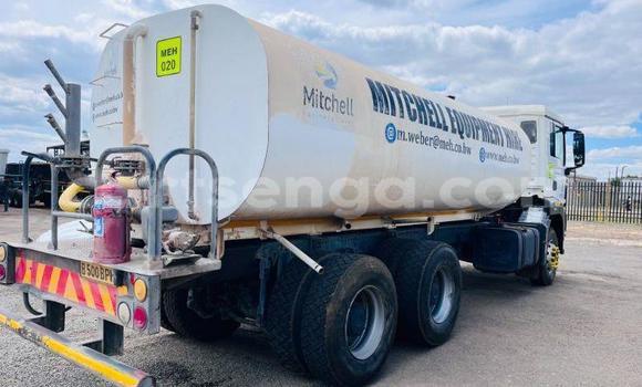 Nunua Ilio tumika Man Silent White Lori ndani ya Mbabane nchini Manzini Nunua Ilio tumika Man Silent White Lori ndani ya Mbabane nchini Manzini