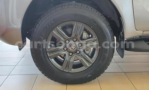 Buy Used Toyota Hilux Silver Car in Ezulwini in Hhohho Buy Used Toyota Hilux Silver Car in Ezulwini in Hhohho