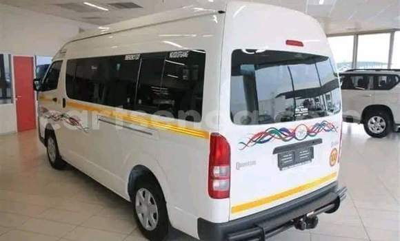 Acheter Occasion Voiture Toyota Hiace Blanc à Manzini, Manzini Acheter Occasion Voiture Toyota Hiace Blanc à Manzini, Manzini