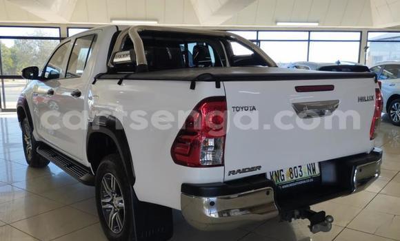 Acheter Occasion Voiture Toyota Hilux Blanc à Mbabane, Manzini Acheter Occasion Voiture Toyota Hilux Blanc à Mbabane, Manzini