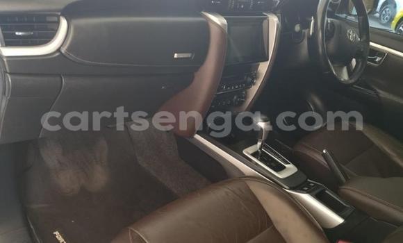 Acheter Occasion Voiture Toyota Fortuner Rouge à Mbabane, Manzini Acheter Occasion Voiture Toyota Fortuner Rouge à Mbabane, Manzini