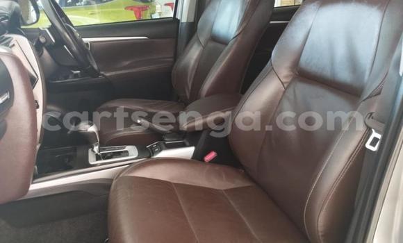 Acheter Occasion Voiture Toyota Fortuner Rouge à Mbabane, Manzini Acheter Occasion Voiture Toyota Fortuner Rouge à Mbabane, Manzini