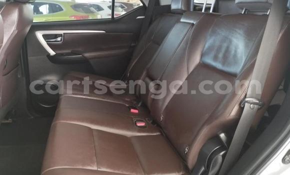 Acheter Occasion Voiture Toyota Fortuner Rouge à Mbabane, Manzini Acheter Occasion Voiture Toyota Fortuner Rouge à Mbabane, Manzini