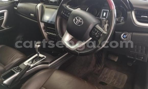Acheter Occasion Voiture Toyota Fortuner Rouge à Mbabane, Manzini Acheter Occasion Voiture Toyota Fortuner Rouge à Mbabane, Manzini