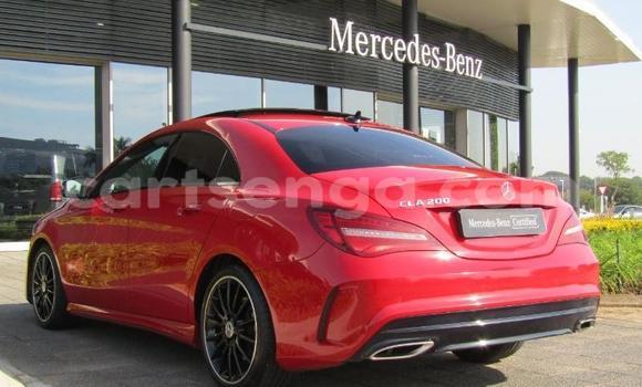 Acheter Occasion Voiture Mercedes‒Benz GLA-klasse Rouge à Mbabane, Manzini Acheter Occasion Voiture Mercedes‒Benz GLA-klasse Rouge à Mbabane, Manzini