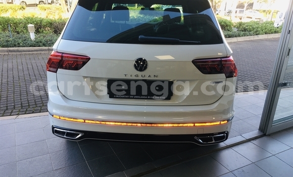 Buy Used Volkswagen Tiguan White Car in Mbabane in Manzini Buy Used Volkswagen Tiguan White Car in Mbabane in Manzini