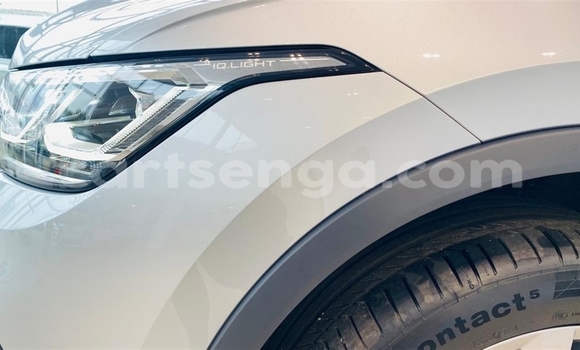 Buy Used Volkswagen Tiguan Silver Car in Ezulwini in Hhohho Buy Used Volkswagen Tiguan Silver Car in Ezulwini in Hhohho