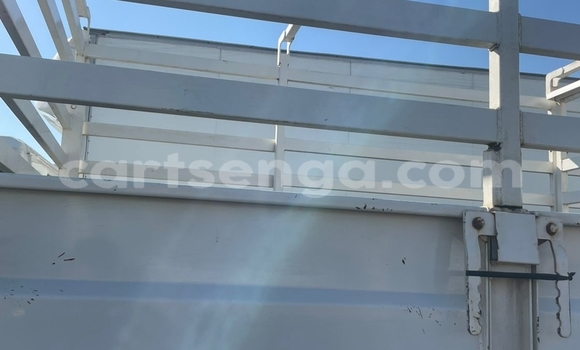 Acheter Occasion Utilitaire Caterpillar 120 Blanc à Matsapha, Manzini Acheter Occasion Utilitaire Caterpillar 120 Blanc à Matsapha, Manzini