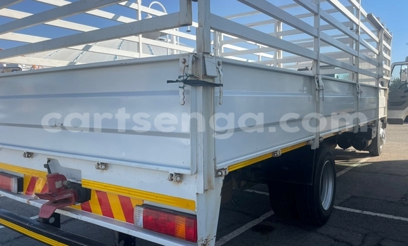 Acheter Occasion Utilitaire Caterpillar 120 Blanc à Matsapha, Manzini Acheter Occasion Utilitaire Caterpillar 120 Blanc à Matsapha, Manzini