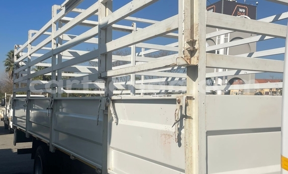 Acheter Occasion Utilitaire Caterpillar 120 Blanc à Matsapha, Manzini Acheter Occasion Utilitaire Caterpillar 120 Blanc à Matsapha, Manzini