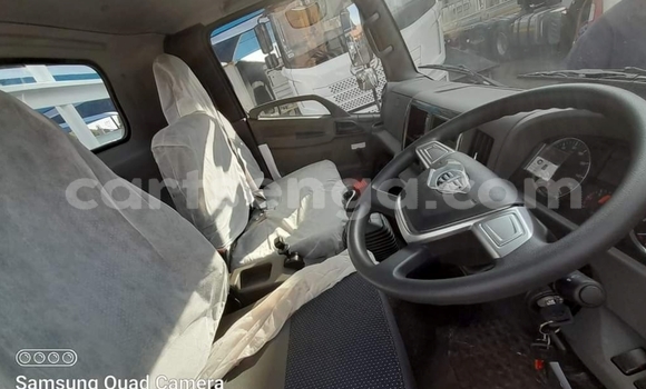 Buy Used Caterpillar 120 White Truck in Mbabane in Manzini Buy Used Caterpillar 120 White Truck in Mbabane in Manzini