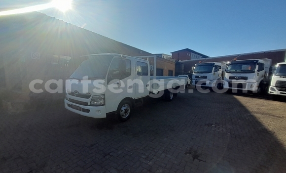 Buy Used Hino 300 Series White Truck in Mbabane in Manzini Buy Used Hino 300 Series White Truck in Mbabane in Manzini