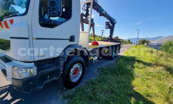 Buy Used Caterpillar 120 White Truck in Mbabane in Manzini Buy Used Caterpillar 120 White Truck in Mbabane in Manzini