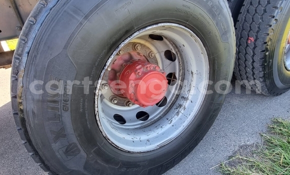 Buy Used Caterpillar 120 White Truck in Mbabane in Manzini Buy Used Caterpillar 120 White Truck in Mbabane in Manzini