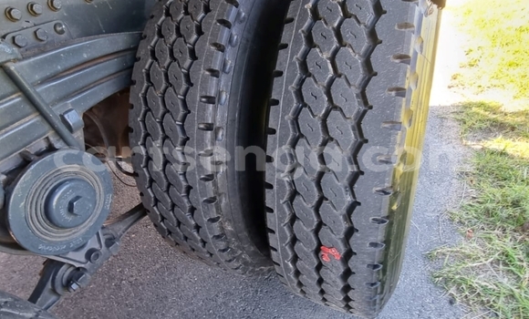 Buy Used Caterpillar 120 White Truck in Mbabane in Manzini Buy Used Caterpillar 120 White Truck in Mbabane in Manzini